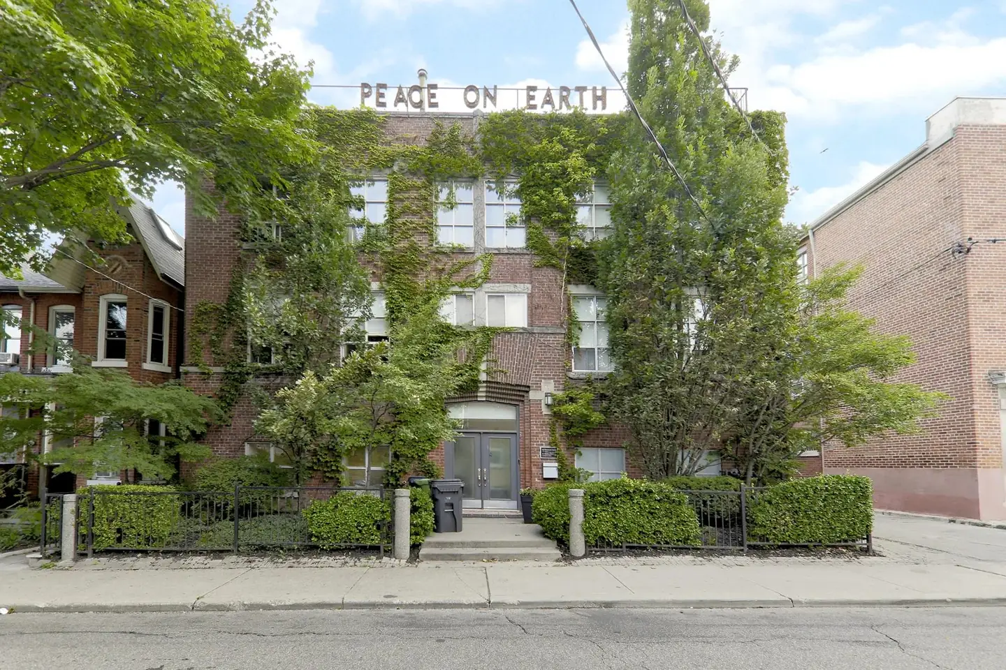 Claremont Lofts, 62 Claremont St
