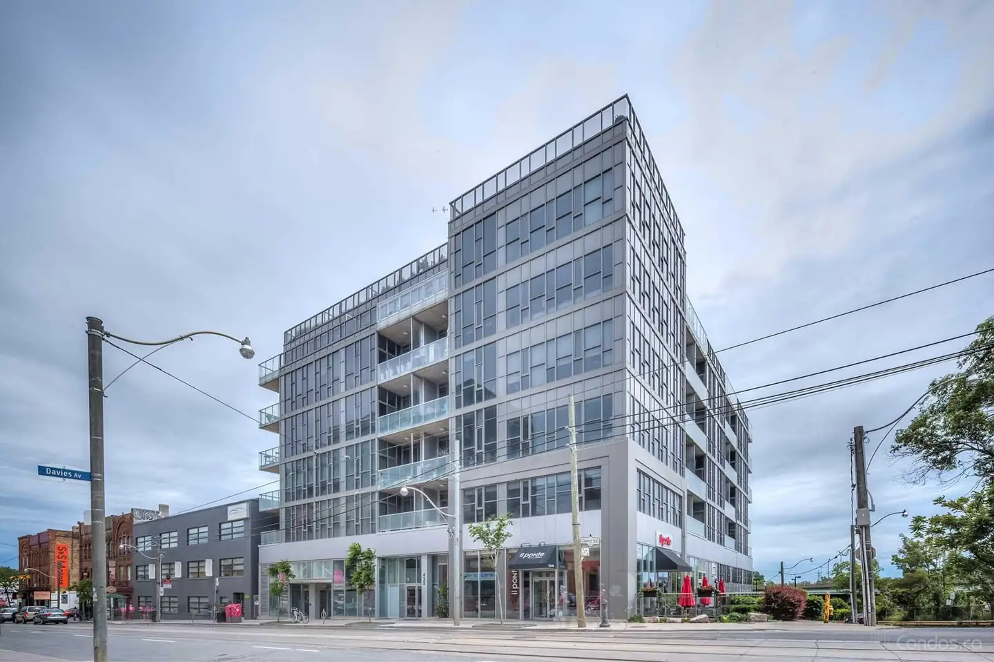 Edge Lofts, 625 Queen St E