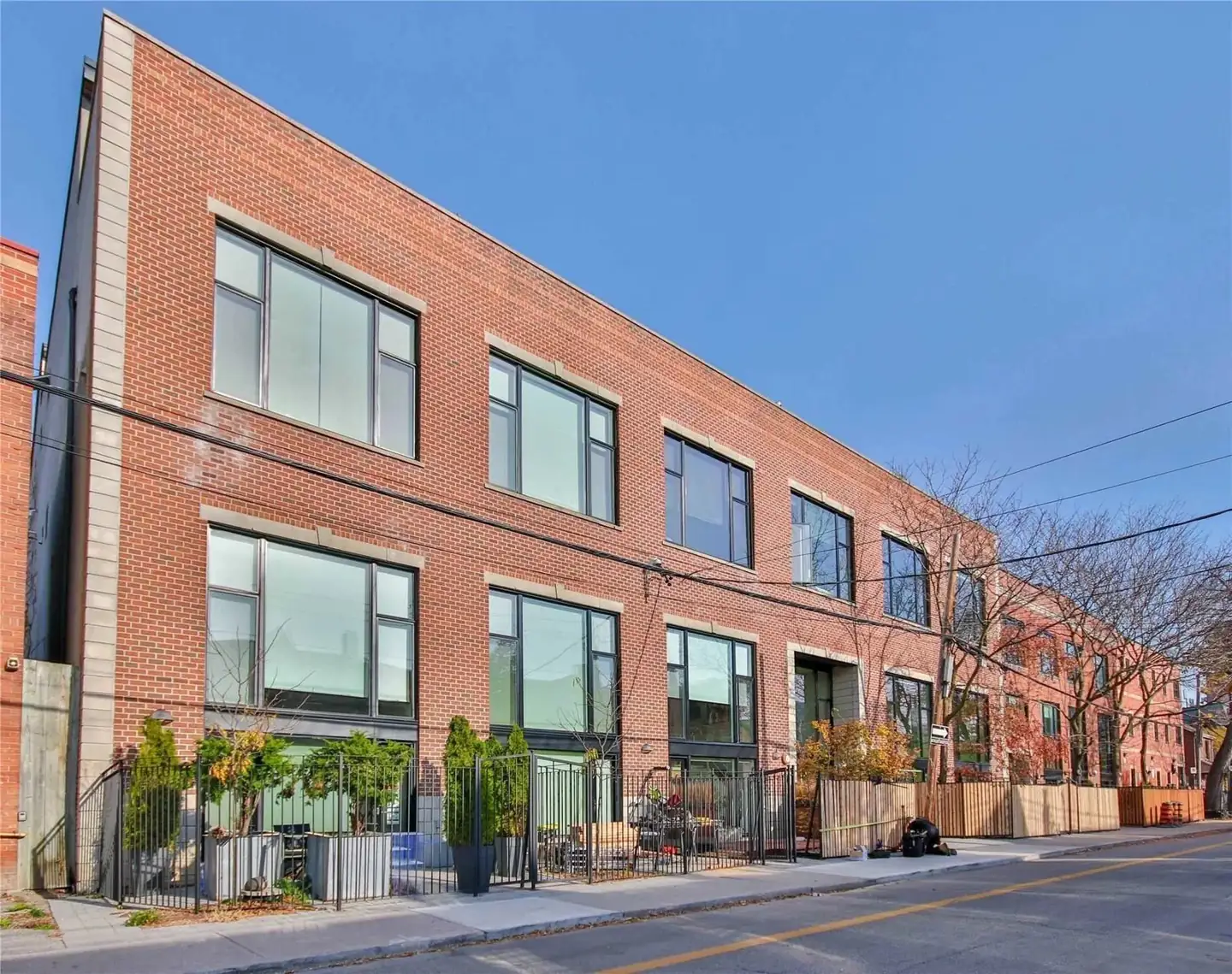 Industrial Revolution I Lofts, 676 Richmond St W