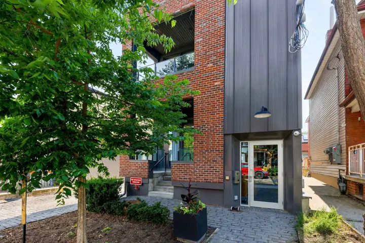 Lanehouse on Bartlett