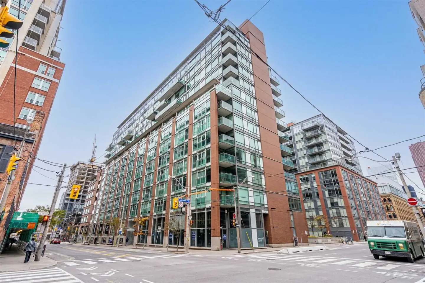 MoZo Lofts, 333 Adelaide St E